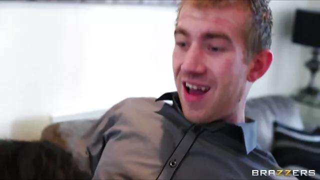 Homosexuell thug Raucht und spielt mit reife geile frauen gratis einem penis-Pumpe solo