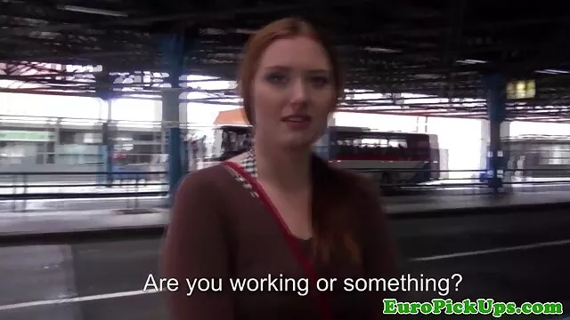 Twinkie erzählt seine Geschichte, bevor er seinen harten Schwanz schöne nackte reife frauen wichst