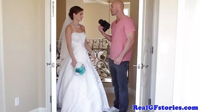 Brünette Betty Reibt Ihre Snatch kostenlose sexbilder alte weiber