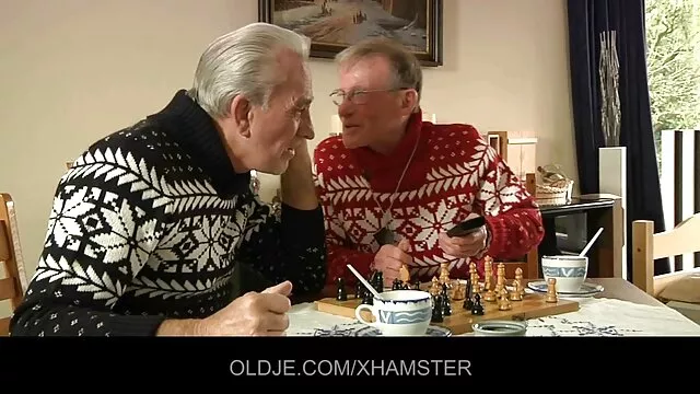 Er sollte mir nur beim geile reife nackte frauen Umzug helfen