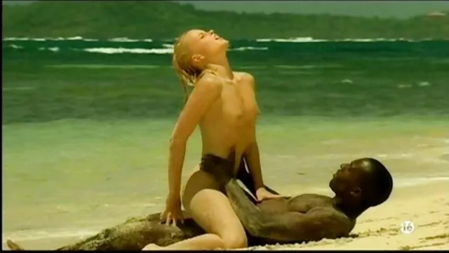 Ariel nimmt eine reife nackte weiber Last in das Gesicht