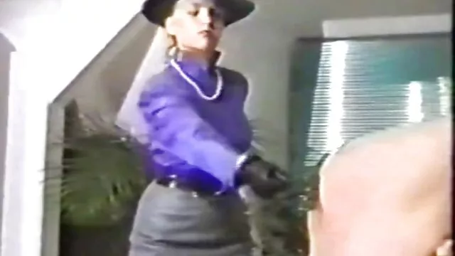 Neues Jahr Neue reife frauen nackt videos Blonde Blowjob