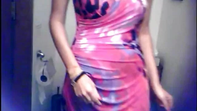 Perky geile weiber ab 50 teen cums auf einem großen Schwanz