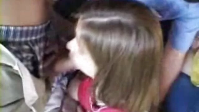 Üppige asiatische dunkle Haare Schlampe kleben ein zu kostenlose sexbilder reife frauen