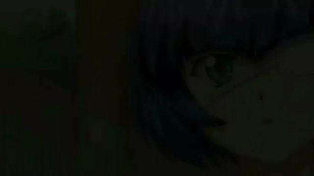 Nackte Brünette setzt auf enge Lederhose Jacke als babe wird gangster geile ältere weiber