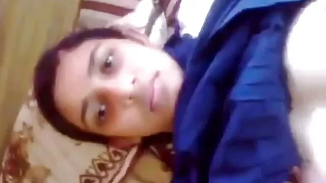 Hot Asian MILF Genießt reife frauen sex filme einen Großen Weißen Hahn