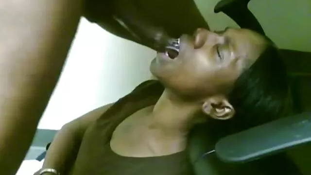 Runde Rump Reitet & Kehle Fickt Einen Riesigen Schwarzen geile reife nackte frauen Schwanz!