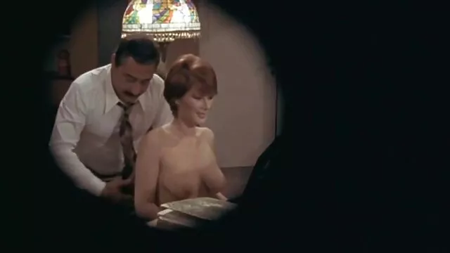 Yuki Yoshida wird in den Mund ältere geile weiber gefickt