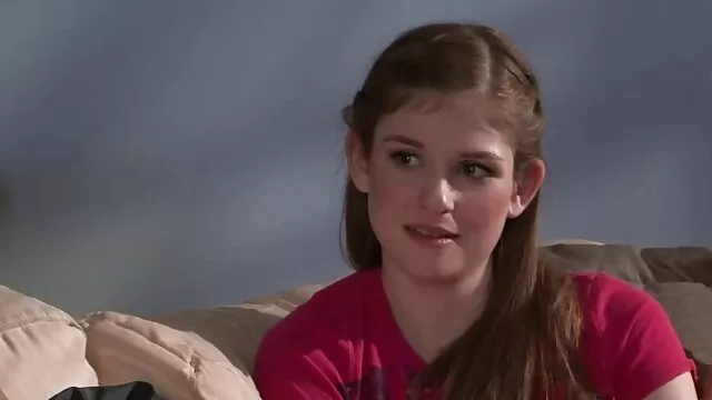 Maggie hat Arsch gestreckt von einem geile reife nackte frauen riesigen strapon