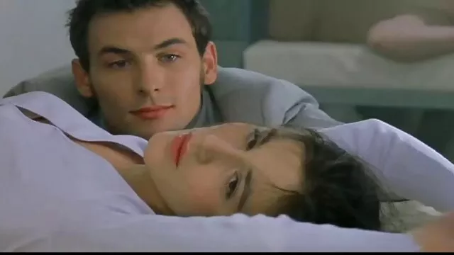 Mena Mason bekommt Ihr süßes Gesicht schlug ganz alte frauen nackt